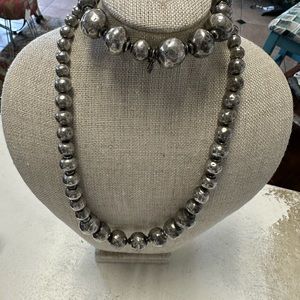 Slipada necklace and Bracelet